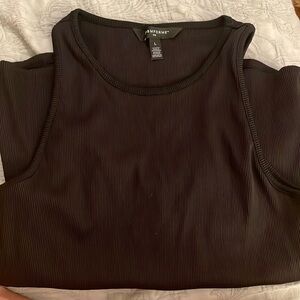 white house black market tank too large black